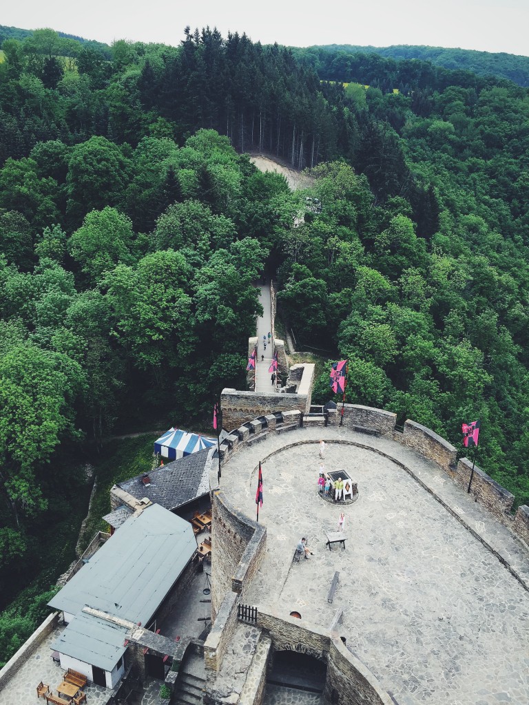 Processed with VSCOcam with f2 preset